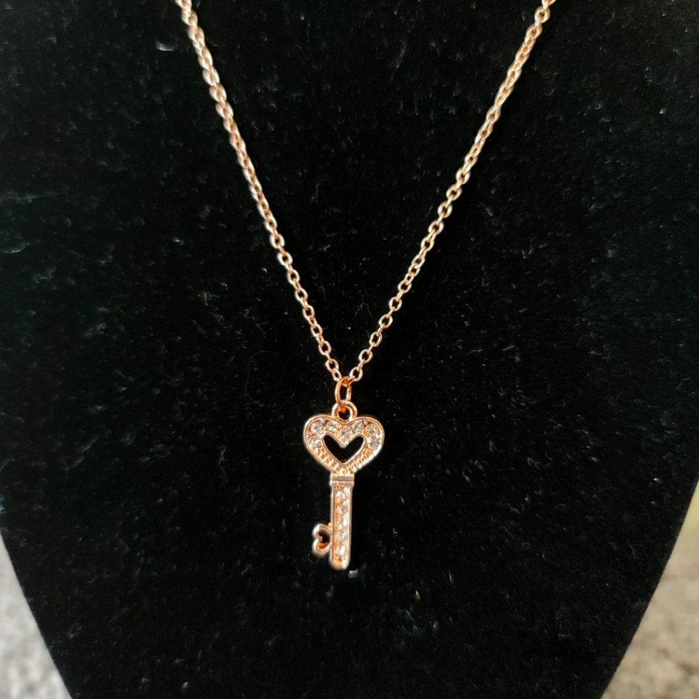 Rose gold heart key necklace